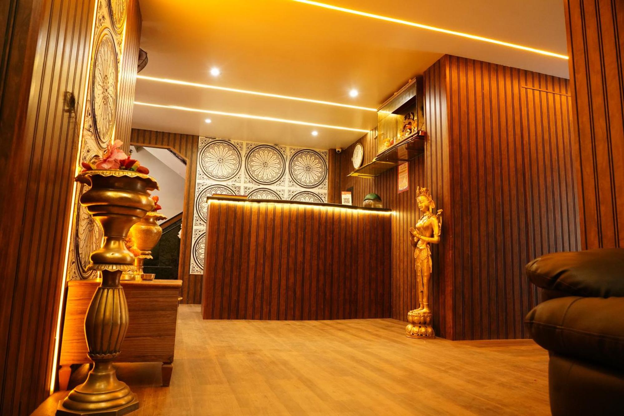 Hotel Padma Krishna Pune Exterior photo