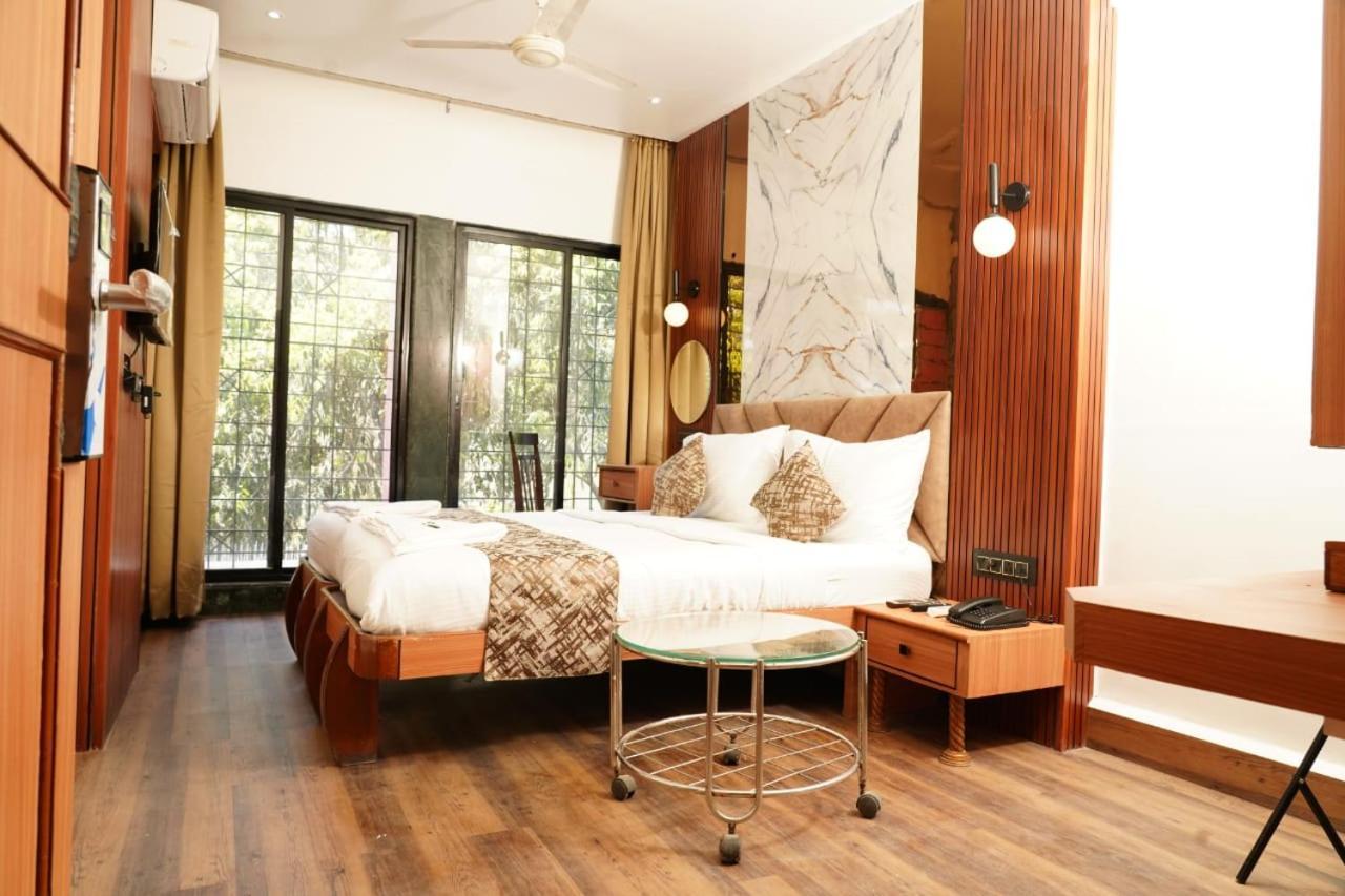 Hotel Padma Krishna Pune Exterior photo